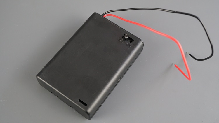 battery holder with switch