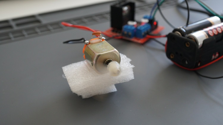 Control DC Motor with ESP8266 Demonstration
