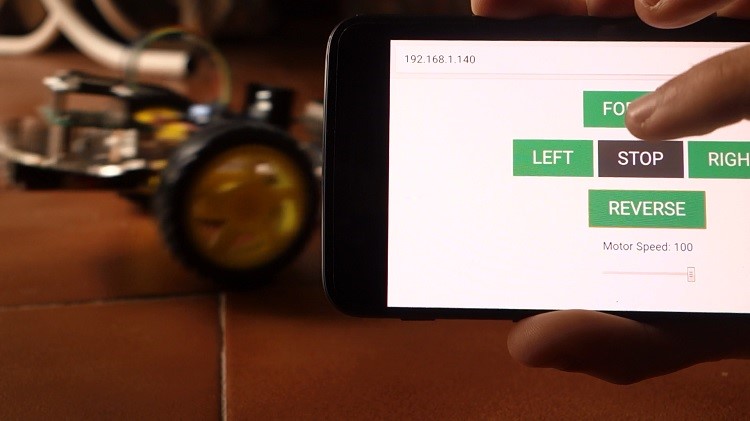 ESP32 Wi-Fi Car Robot remote controlled demonstration