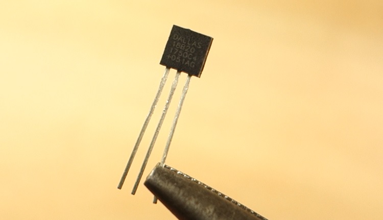 ds18b20 temperature sensor