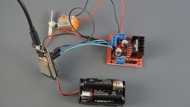 ESP32 Control DC Motor Diagram
