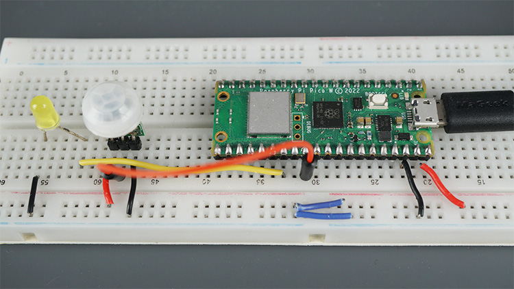 PIR Motion Sensor with Raspberry Pi Pico Circuit