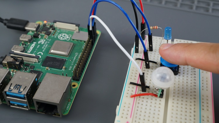 Raspberry Pi Motion Sensor with Email Notifications - activate motion sensor