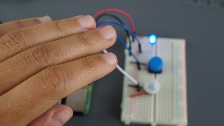 Raspberry Pi Motion Sensor with Notifications Testing the Circuit