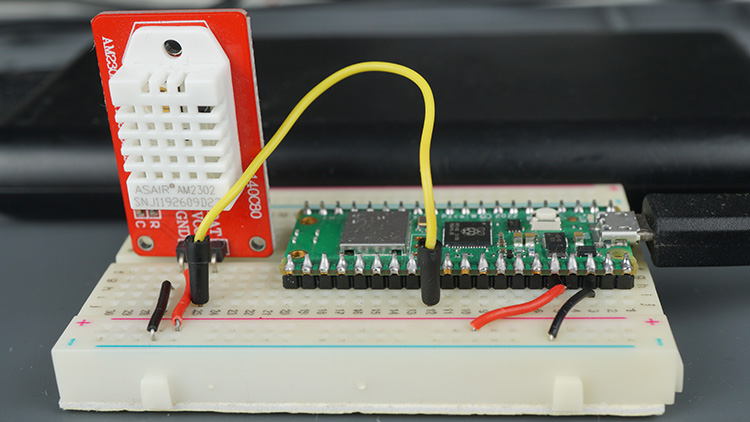Raspberry Pi Pico with DHT Sensor